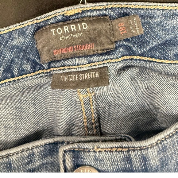 Torrid Boyfriend Straight Jeans Womens 18R Distressed Vintage Stretch Denim - Picture 7 of 10